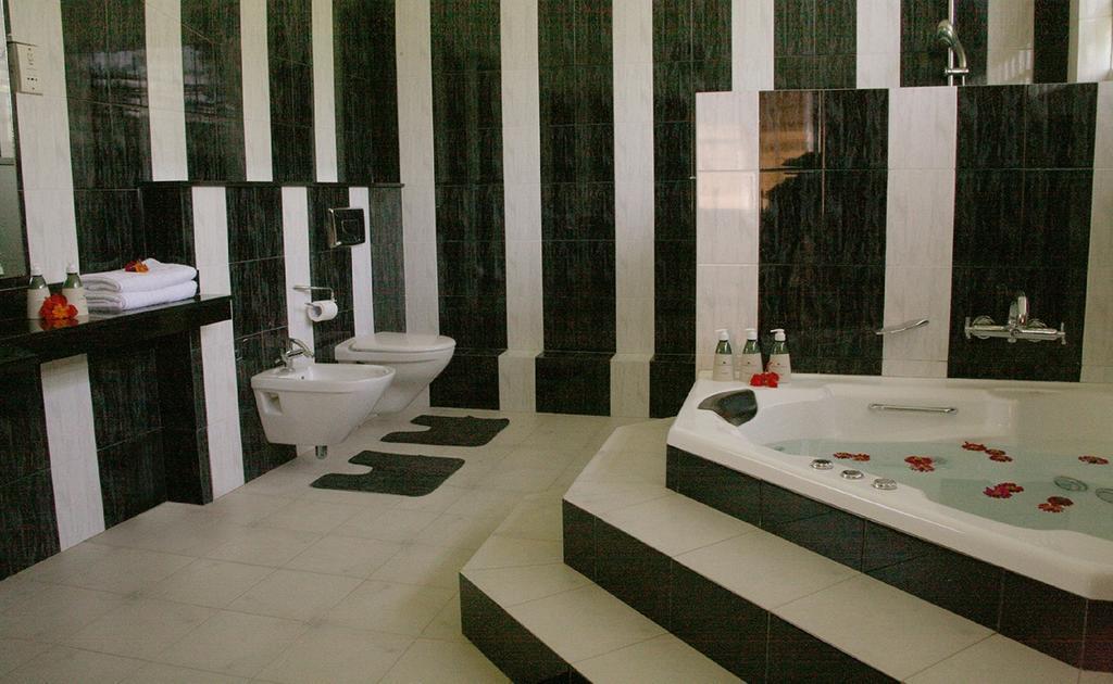 Mowbrey House Hotel Канди Стая снимка